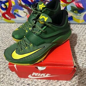 Nike KD 7 Oregon Ducks PE Style 653996-300 Men’s 10 Basketball Shoes 2014 RARE